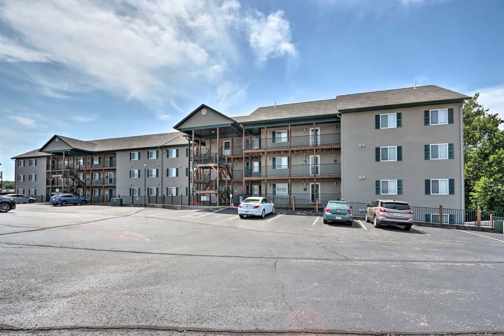Boat Ramp, Dock & Slip: Step-Free Camdenton Condo!