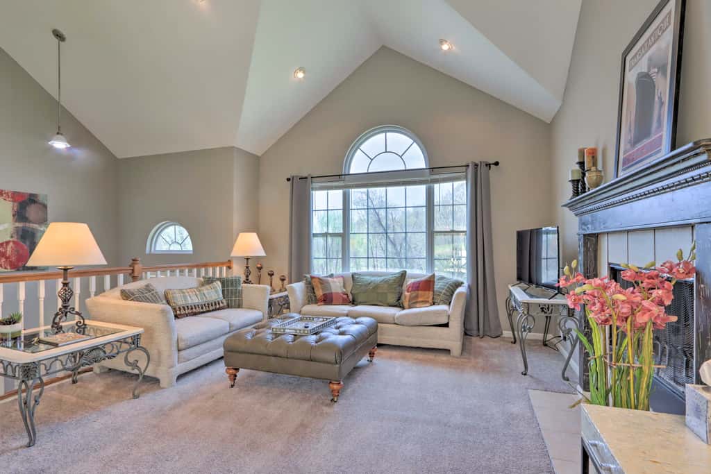 < 1 Mi to Marina: Family-Friendly Osage Beach Home
