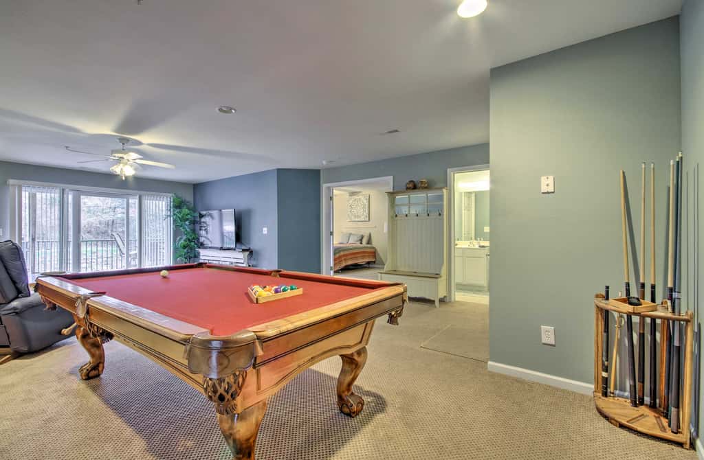 Lake-View Patio, Pool Table! Camdenton Family Unit