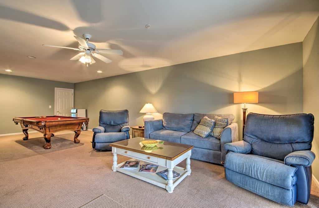 Lake-View Patio, Pool Table! Camdenton Family Unit
