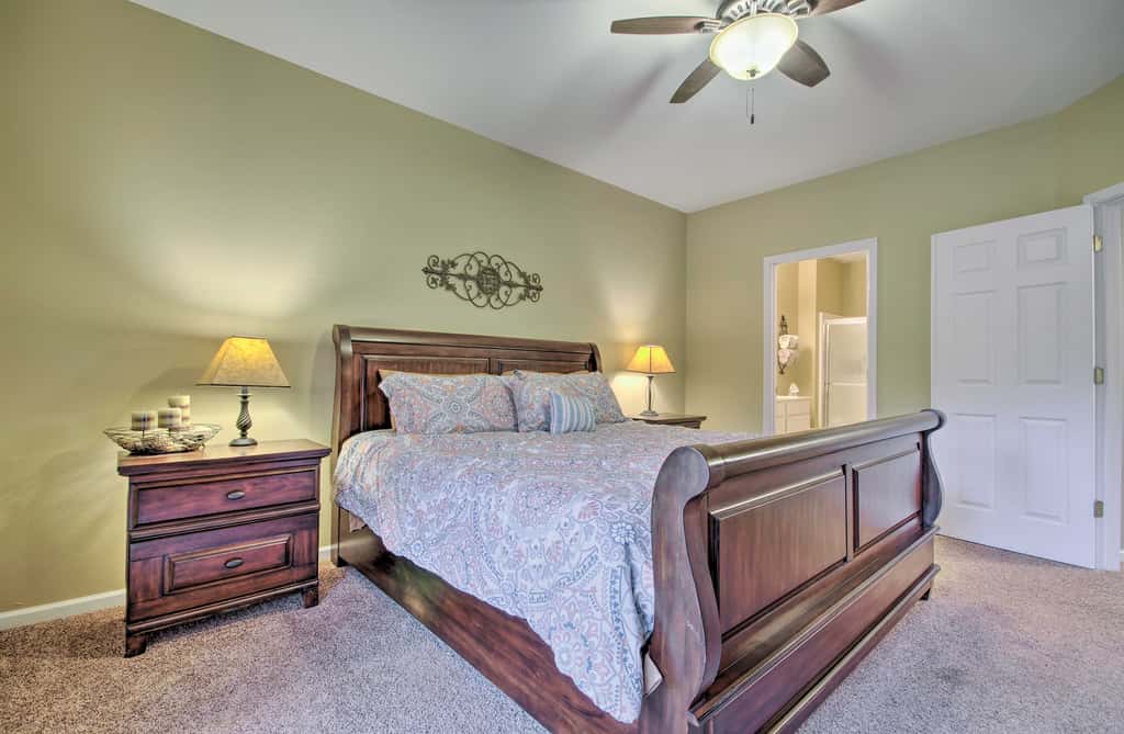 Lake-View Patio, Pool Table! Camdenton Family Unit