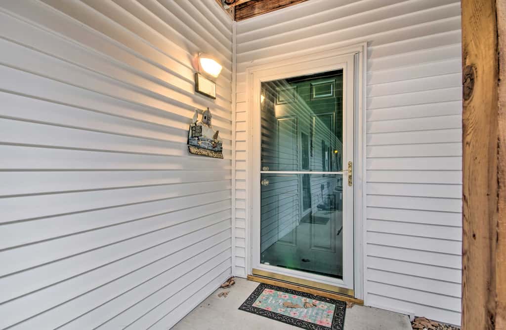 Lake-View Patio, Pool Table! Camdenton Family Unit