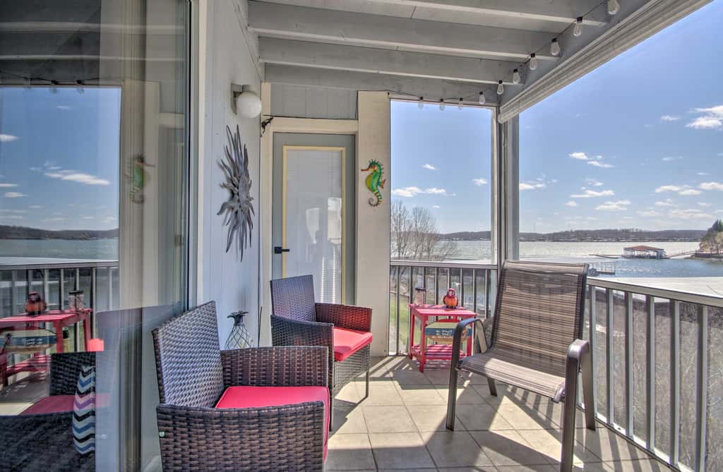 Lake-View Patio, Pool Access! Regatta Bay Condo