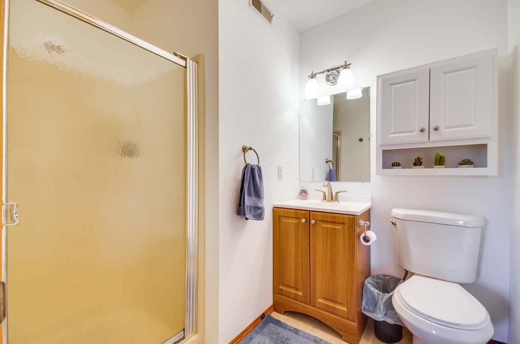 Cozy Lake Ozark Condo Rental w/ Grill, Pool Access