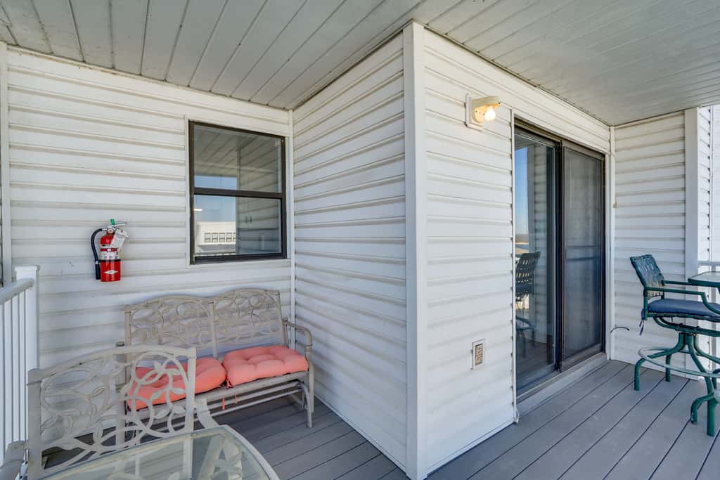 Relax Poolside! Lake-View Retreat in Osage Beach