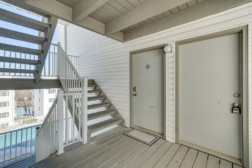 Relax Poolside! Lake-View Retreat in Osage Beach