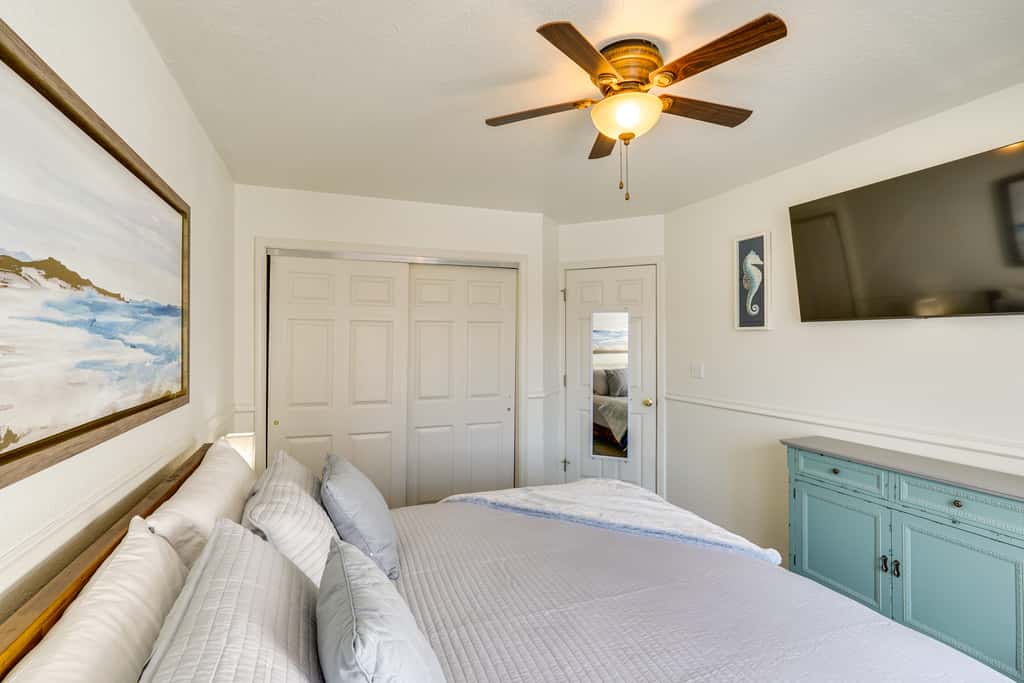Lake of the Ozarks Vacation Rental: Boat Dock/Slip