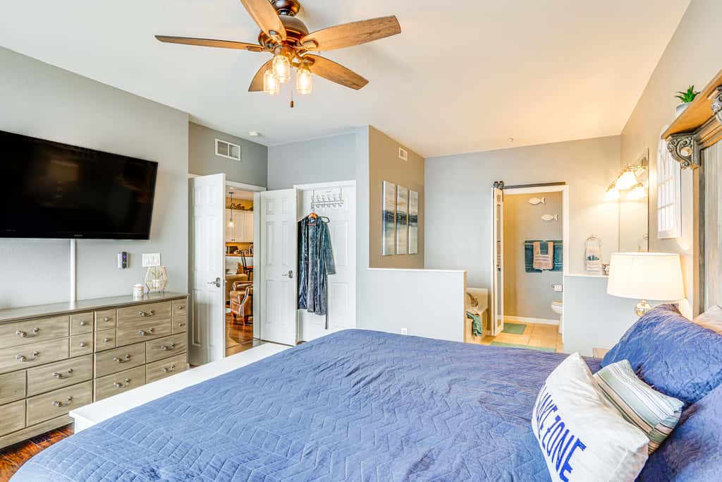Osage Beach Condo Near Hiking & Shopping!
