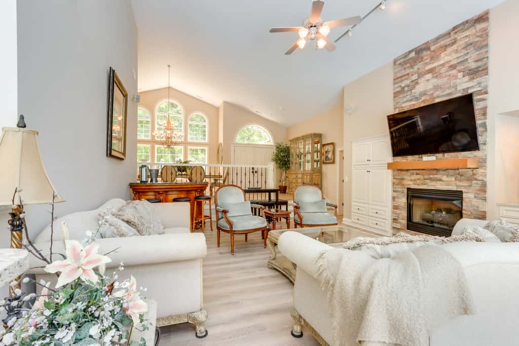 Pool, Hot Tub & Pickleball Court: Lake Ozarks Home