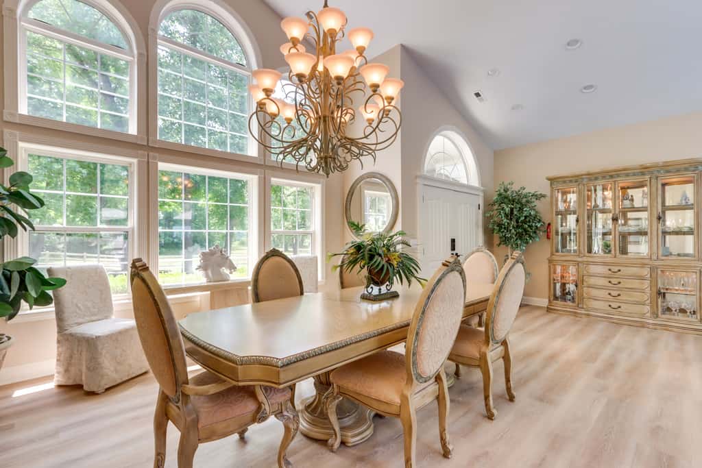 Pool, Hot Tub & Pickleball Court: Lake Ozarks Home