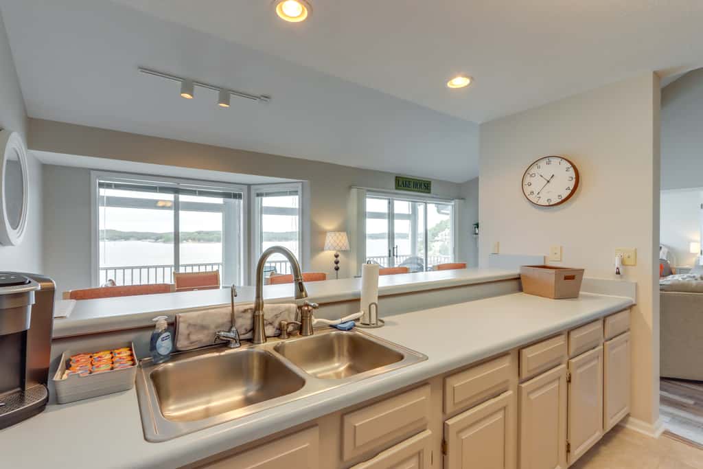 Lakefront Ozark Getaway w/ Views + Community Perks