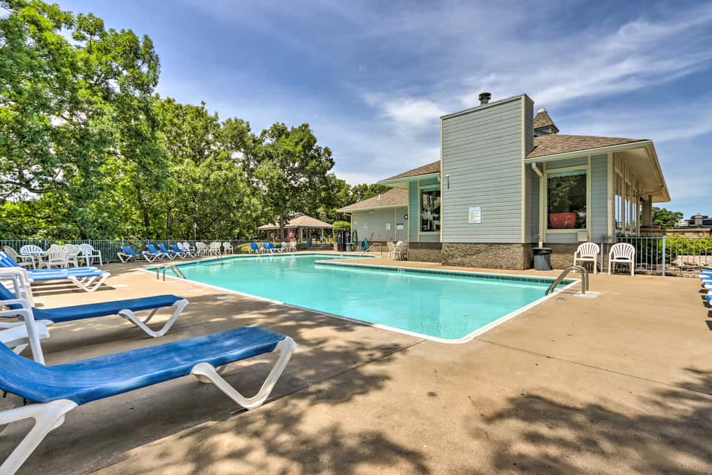 Lakefront Ozark Getaway w/ Views + Community Perks