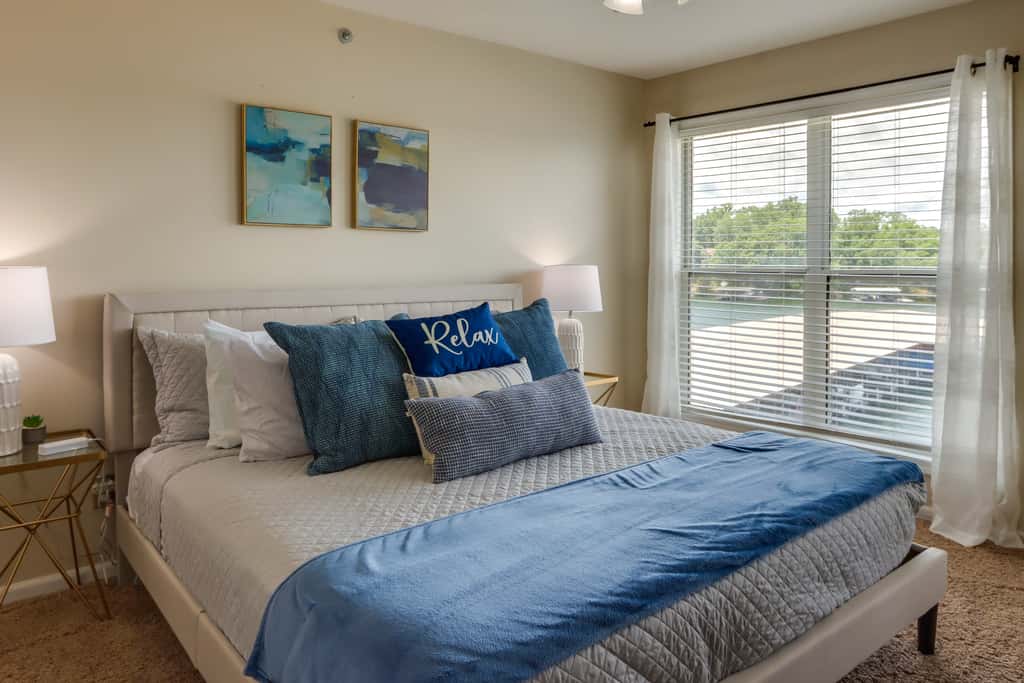 Lake Views + Pool Access: Condo in Osage Beach!