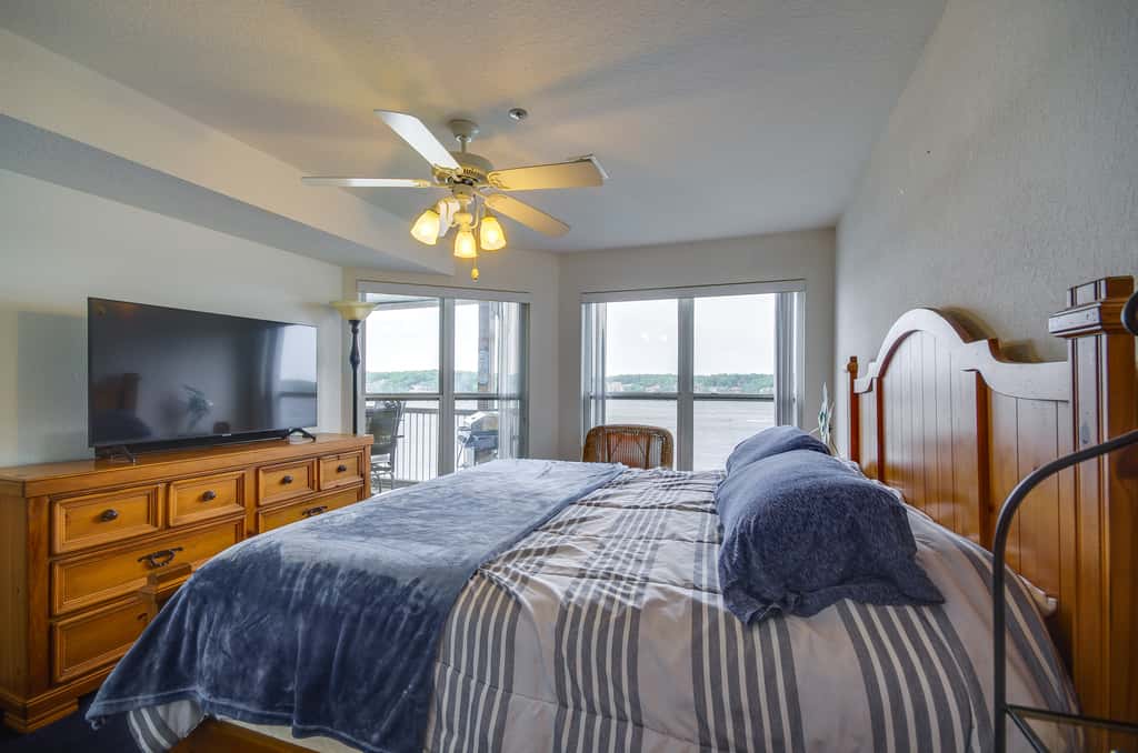 Pool + Dock Access: Osage Beach Retreat!