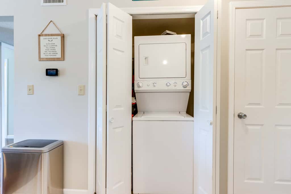 Walk to Pool + Lake: Cozy Osage Beach Condo