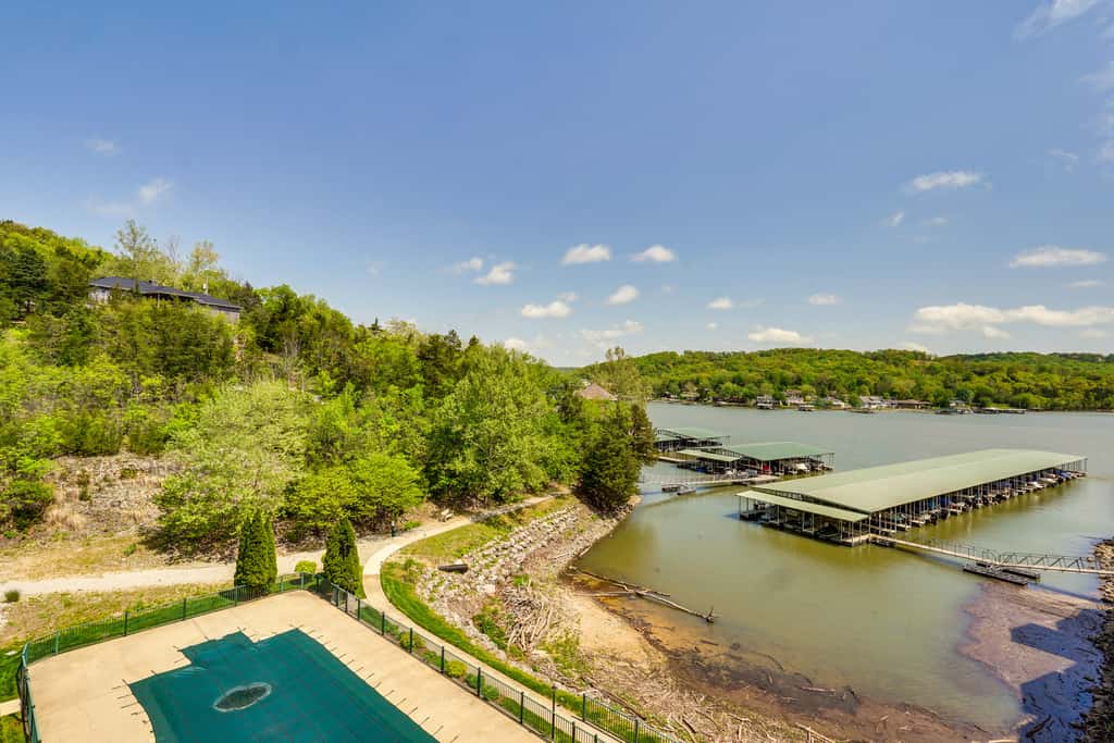 4 Mi to Dtwn: Gem w/ Lake Access in Camdenton