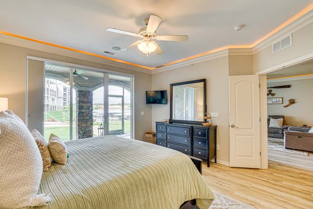 Boat Slip + Pool Access: Osage Beach Retreat