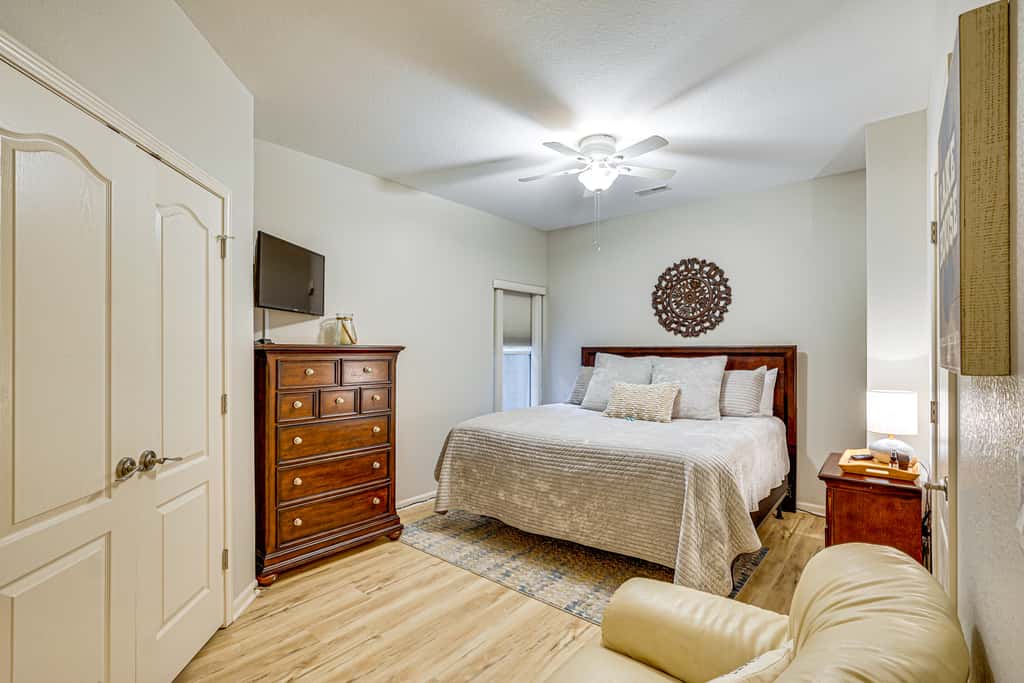 Boat Slip + Pool Access: Osage Beach Retreat