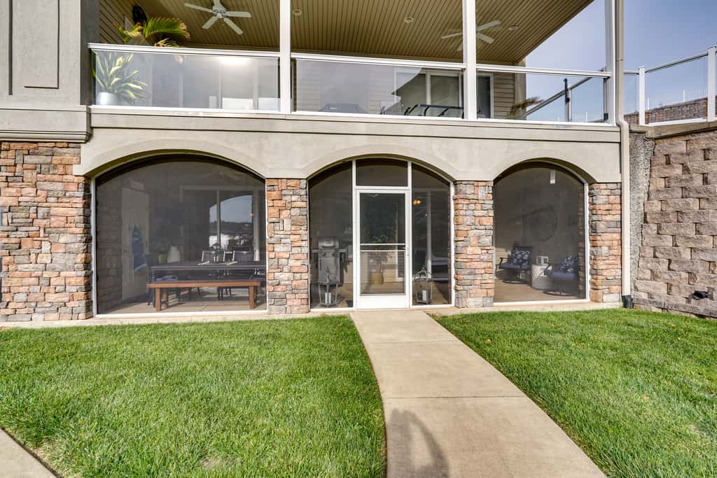 Boat Slip + Pool Access: Osage Beach Retreat
