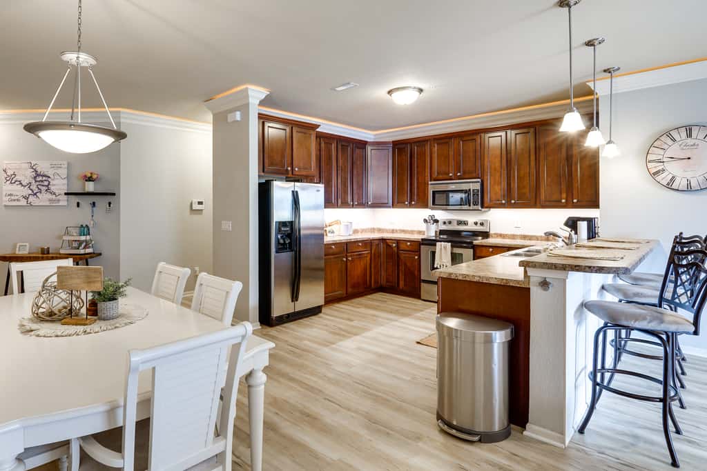 Boat Slip + Pool Access: Osage Beach Retreat