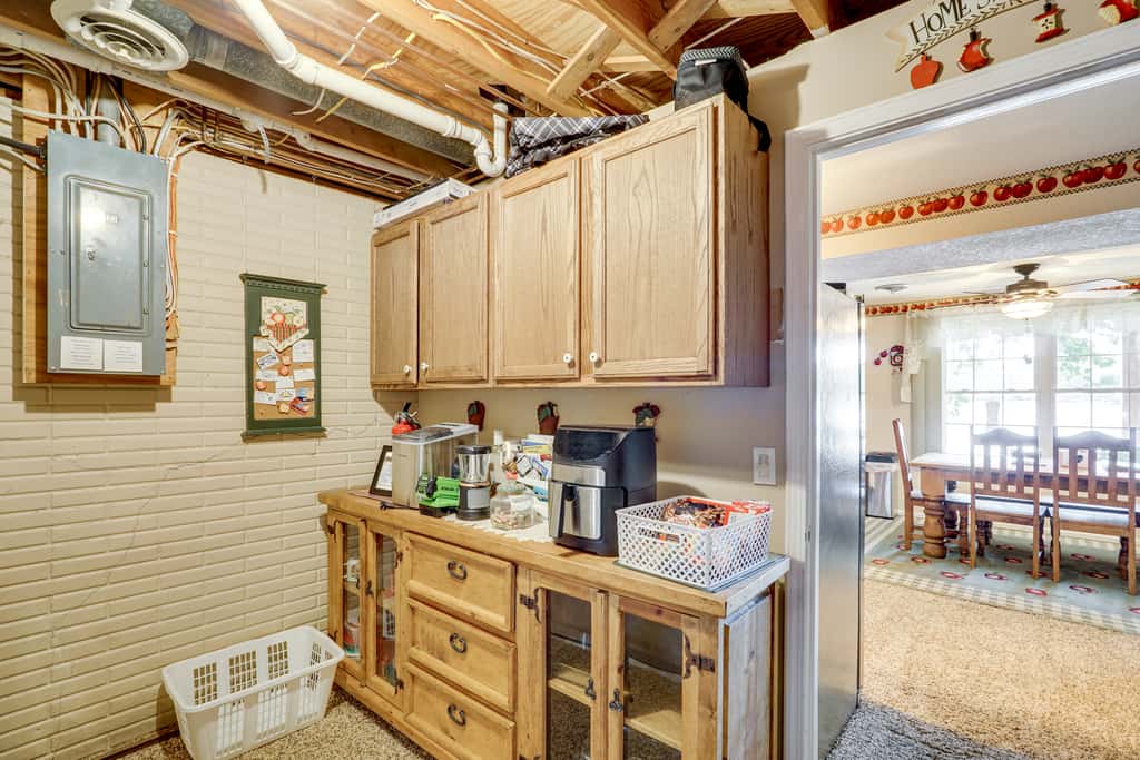 Lakefront & Dog-Friendly Gem in Gravois Mills