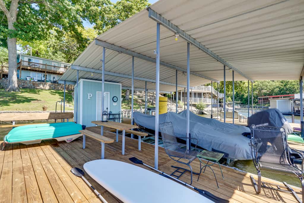 Lakefront & Dog-Friendly Gem in Gravois Mills