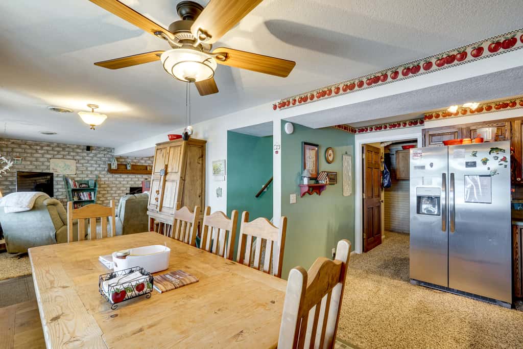 Lakefront & Dog-Friendly Gem in Gravois Mills