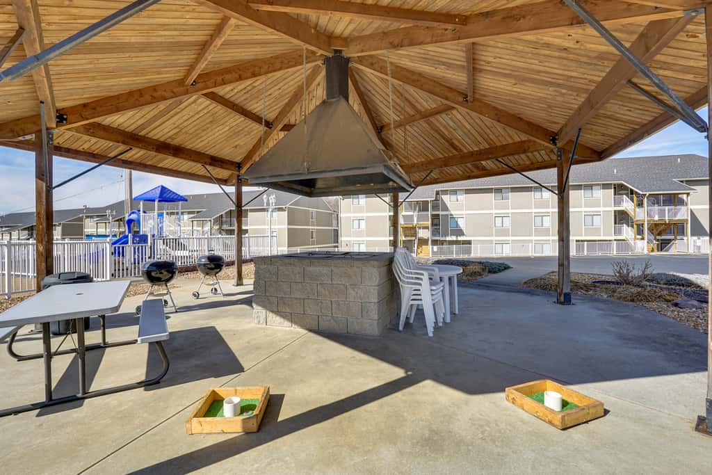 Lakefront Osage Beach Abode w/ Grill & Pool Access