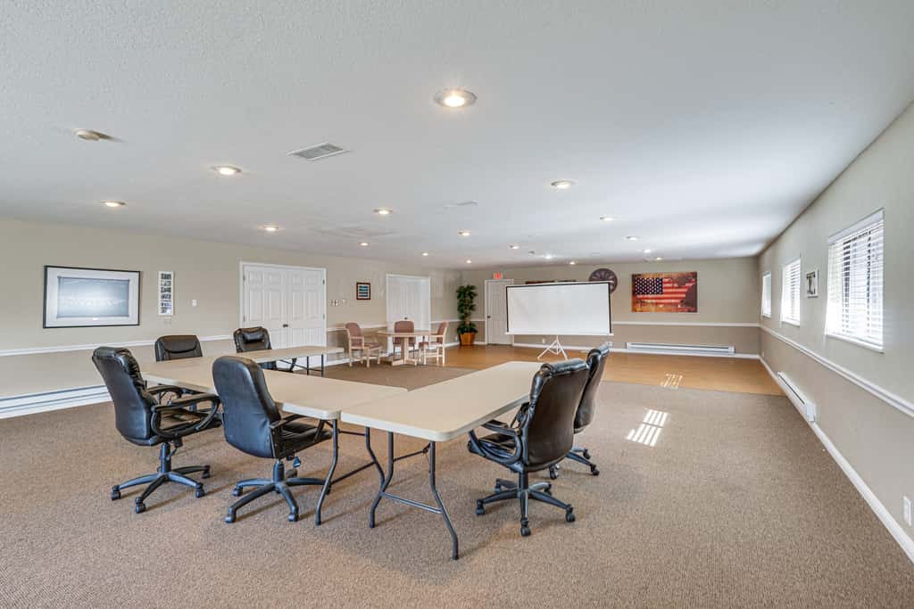 Lakefront Osage Beach Abode w/ Grill & Pool Access