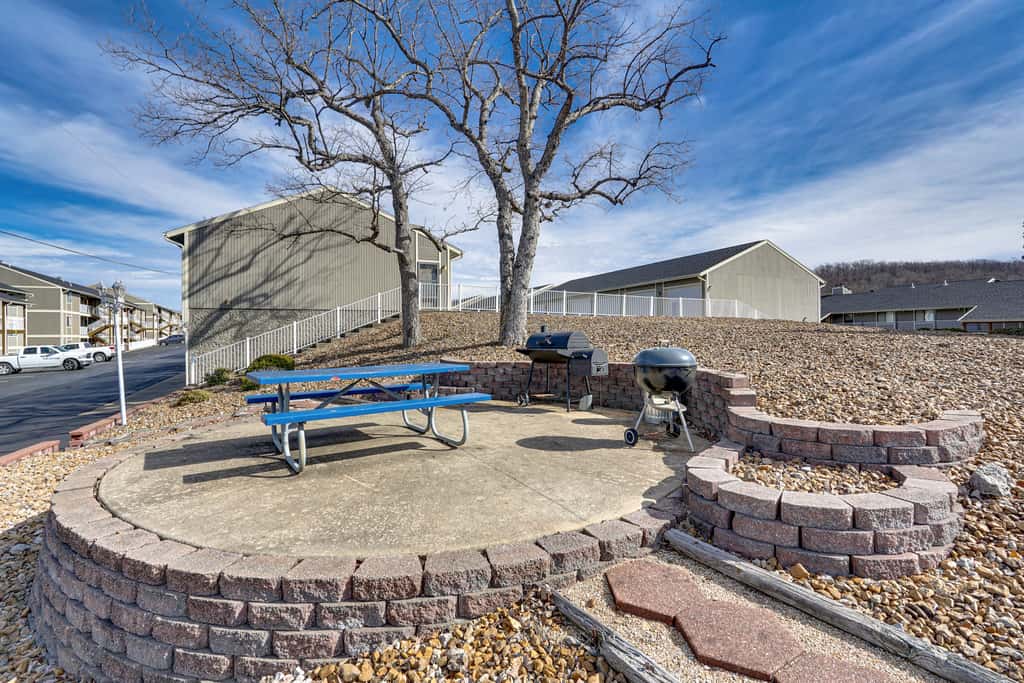 Lakefront Osage Beach Abode w/ Grill & Pool Access