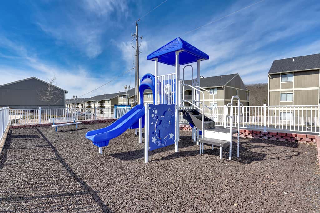 Lakefront Osage Beach Abode w/ Grill & Pool Access