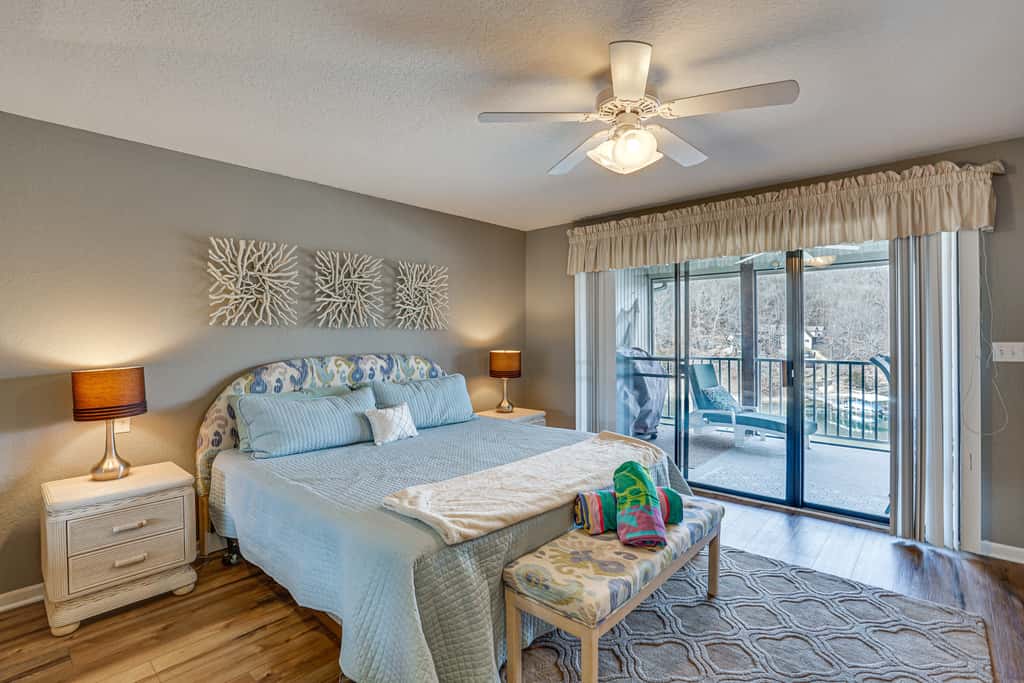Lakefront Osage Beach Abode w/ Grill & Pool Access
