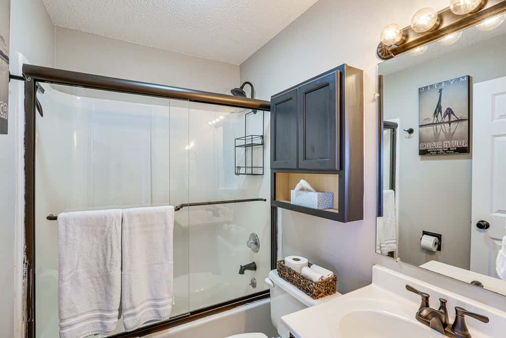 Village of Four Seasons Lake Condo w/ Pool Access!