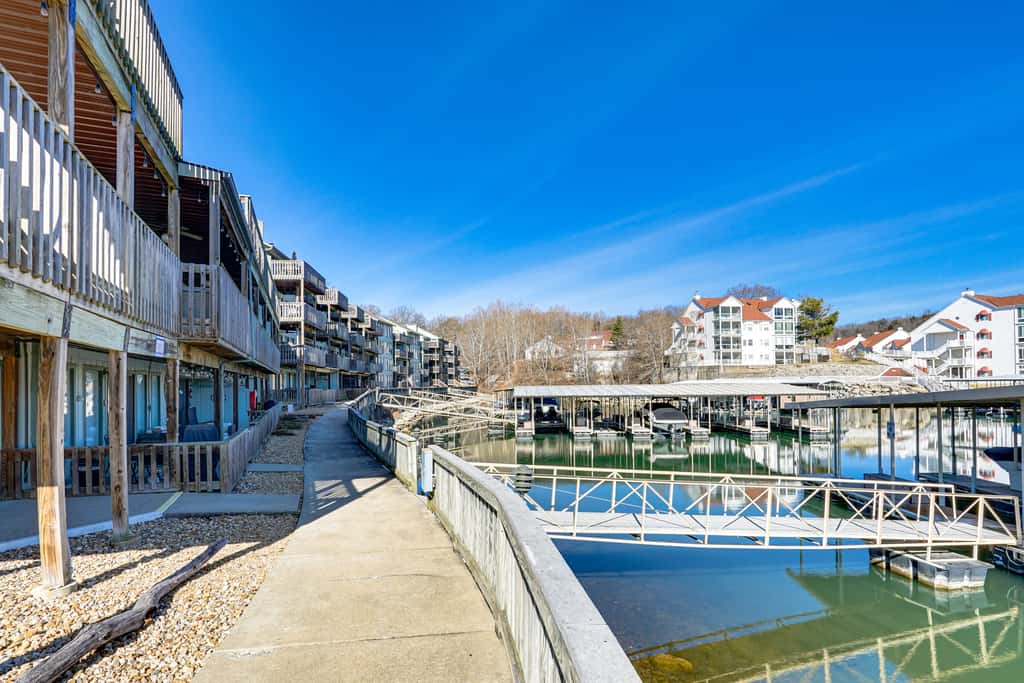 Village of Four Seasons Lake Condo w/ Pool Access!