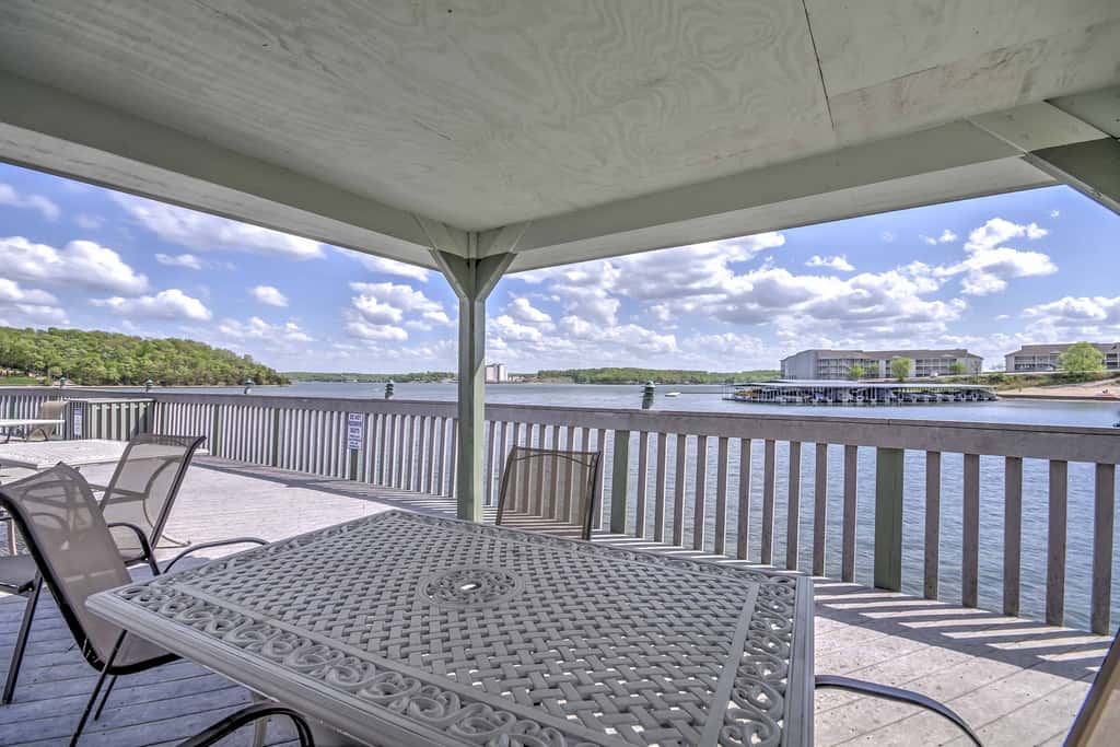 Village of Four Seasons Lake Condo w/ Pool Access!