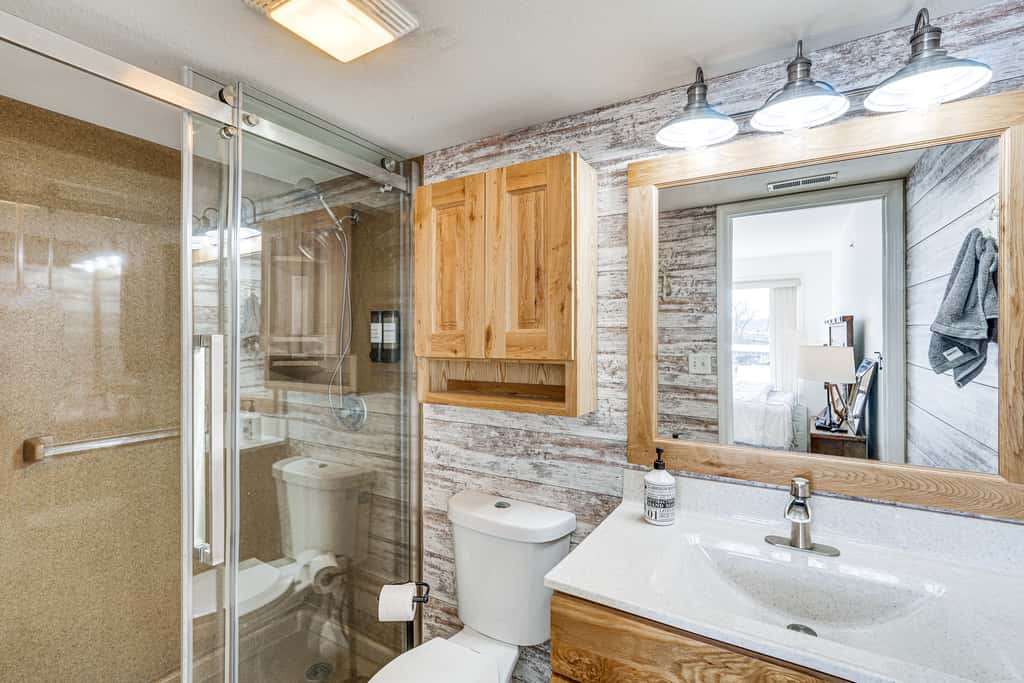 Regatta Bay Condo w/ Balcony + Water Views!