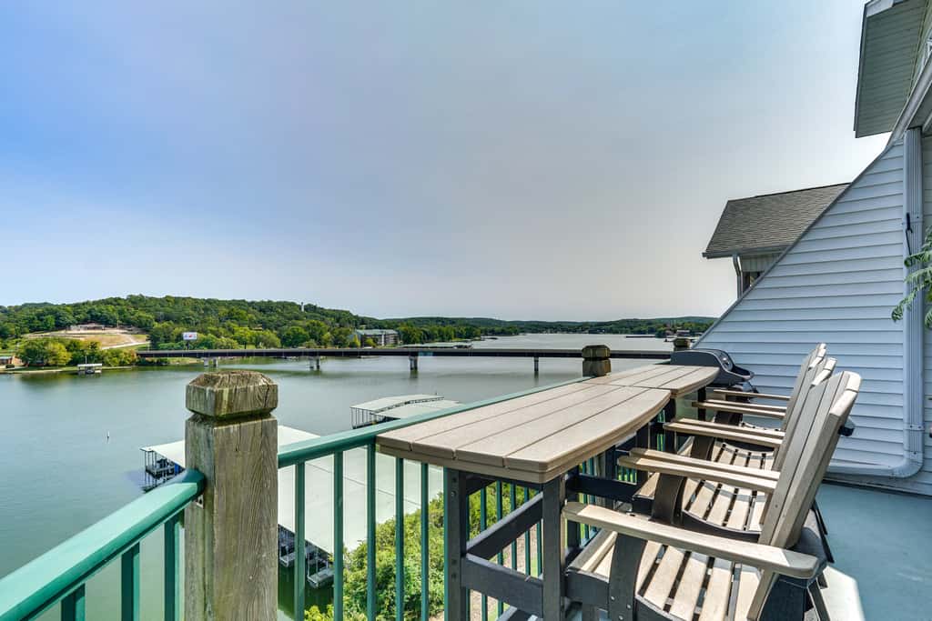 Lakefront Camdenton Condo Near Ha Ha Tonka