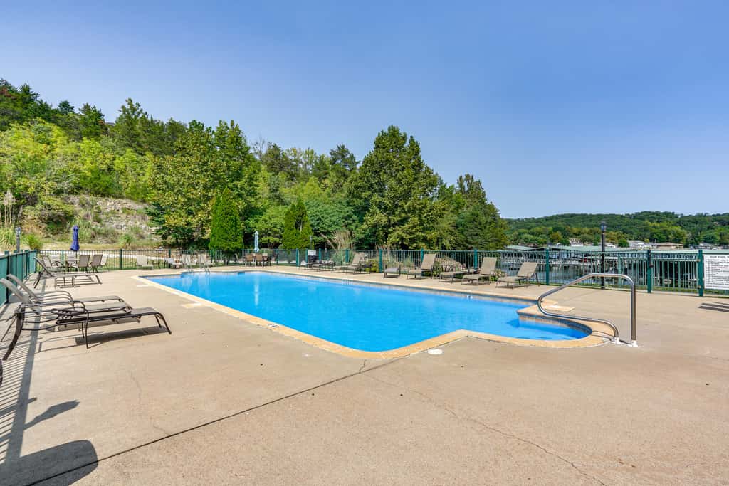 Lakefront Camdenton Condo Near Ha Ha Tonka
