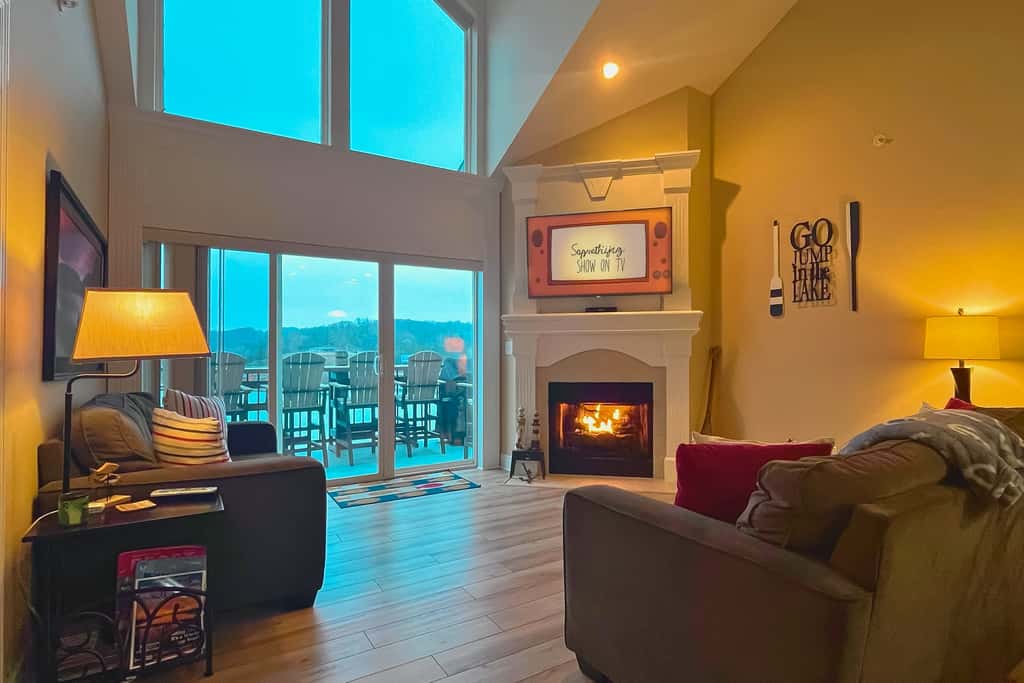 Lakefront Camdenton Condo Near Ha Ha Tonka