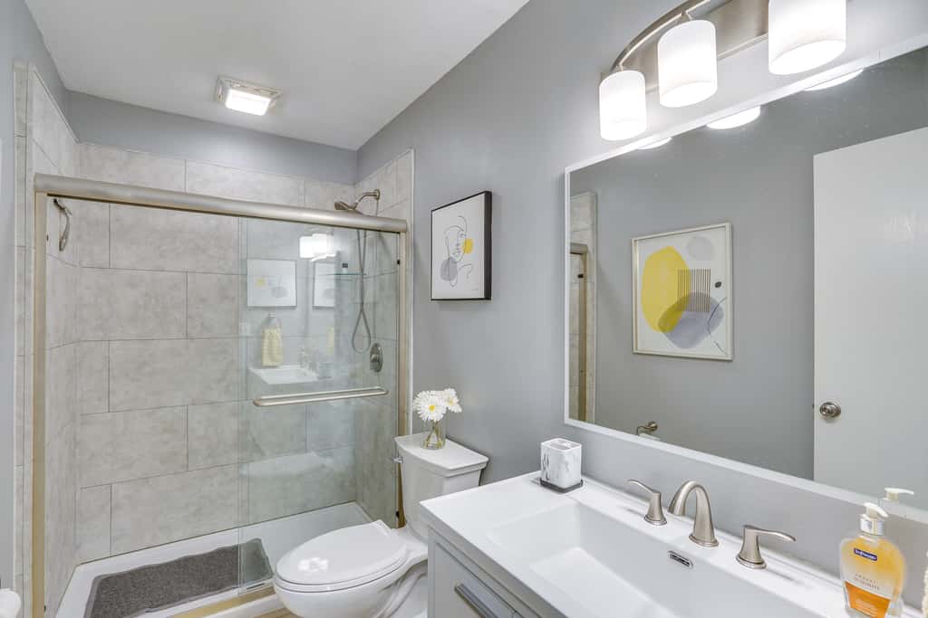 3 Mi to the Lake: Rocky Mount Home w/ Water Views!