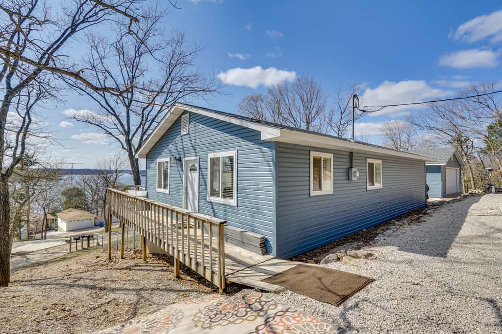 3 Mi to the Lake: Rocky Mount Home w/ Water Views!