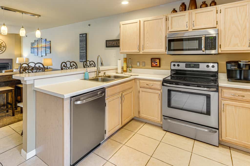 Pool Access, Steps to Beach: Scenic Ozarks Retreat
