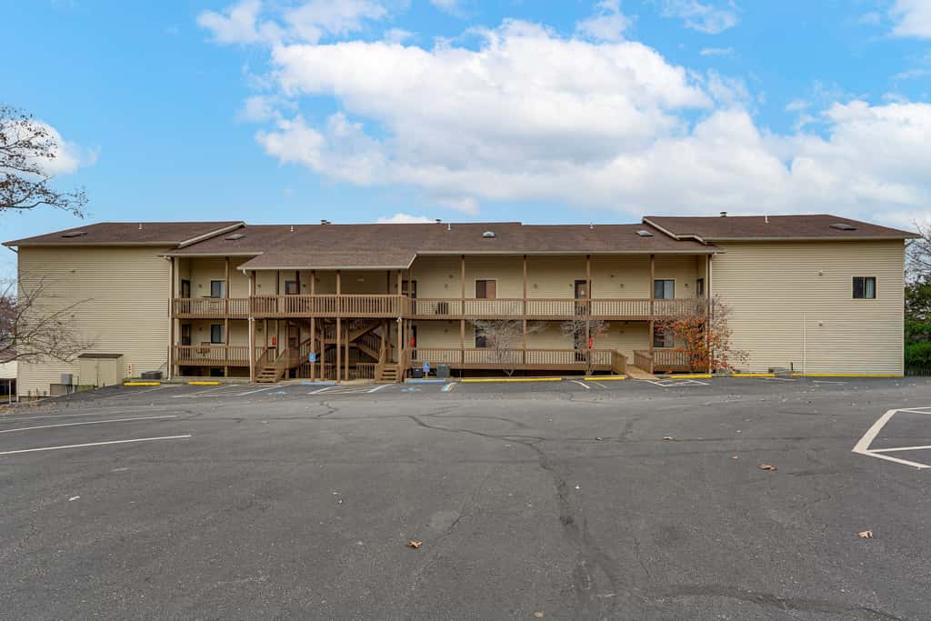 Main Channel View! Condo w/ Dock & Pool Access