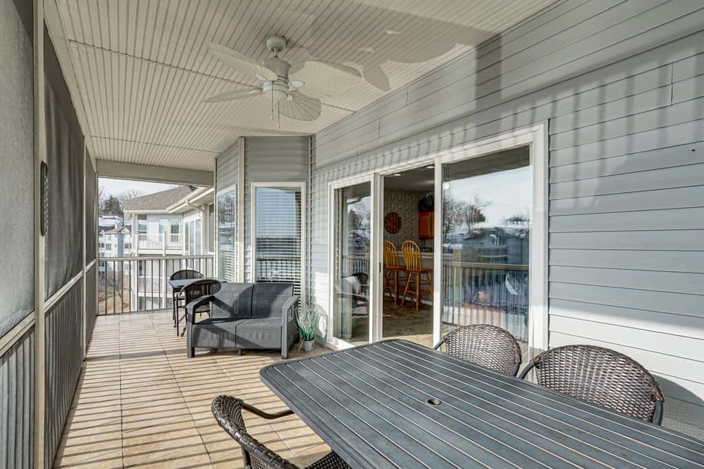 Lake View + Pool Access: Waterfront Ozark Escape!