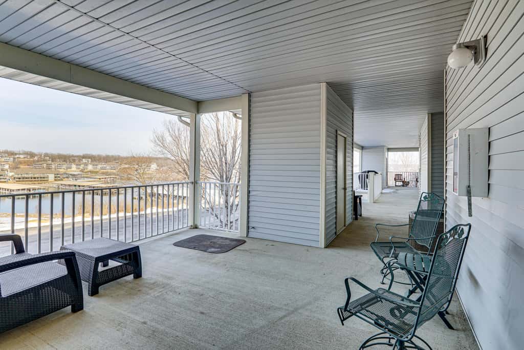Lake View + Pool Access: Waterfront Ozark Escape!