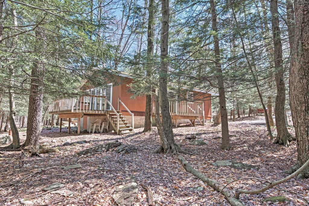 Creekside Arrowhead Lake House w/ Dock & Canoe!