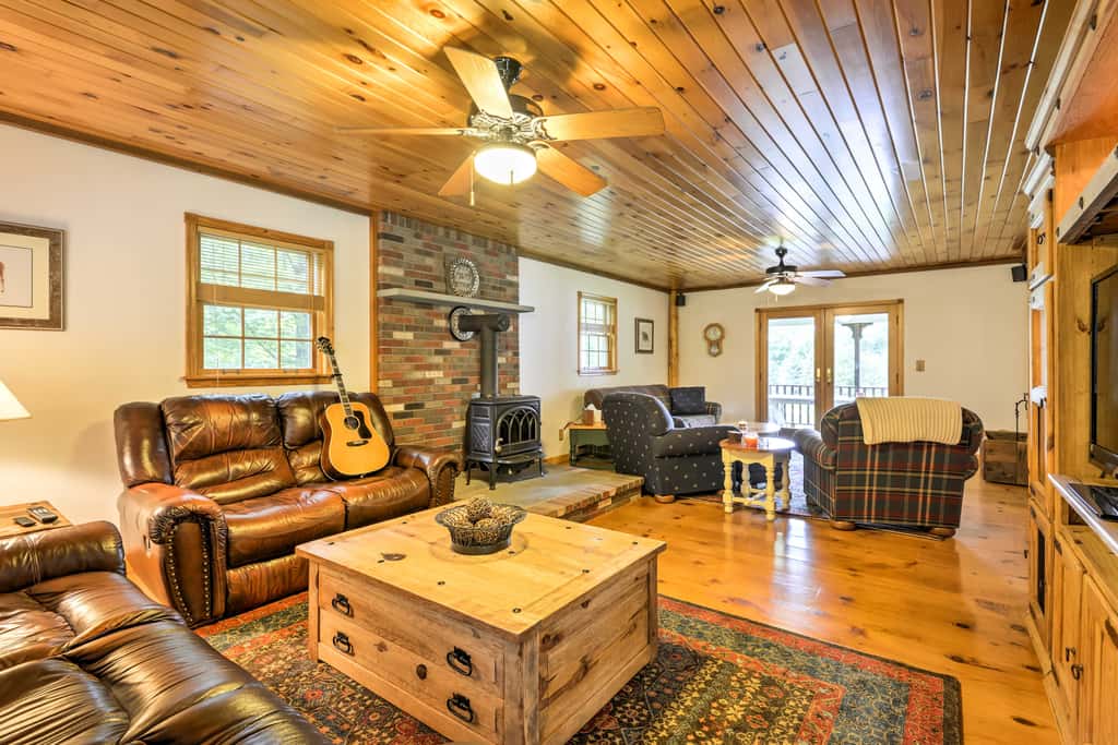 Thompson Home w/ Deck + Pond, 8 Mi to Elk Mountain