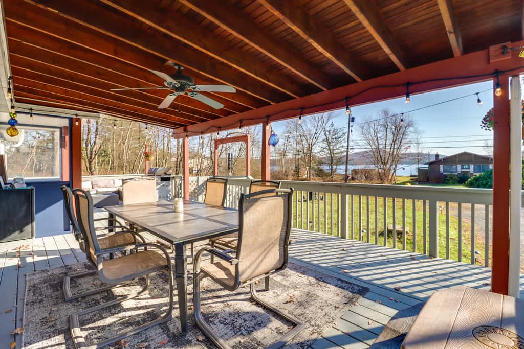 Lake View, Hot Tub, Fire Pit! Poconos Fall Getaway