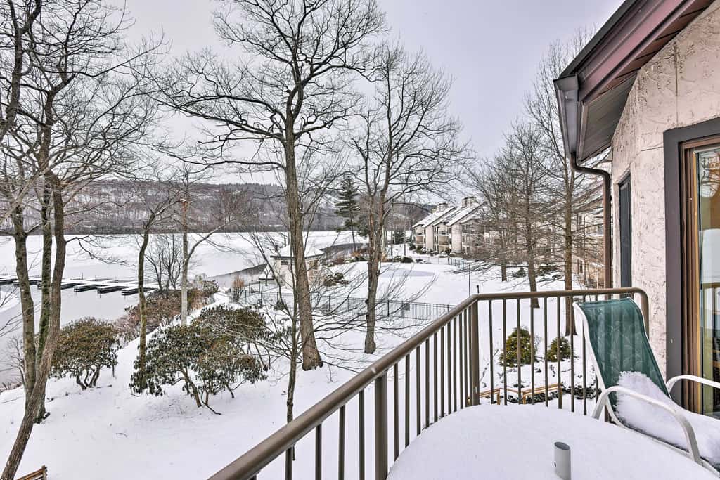 Lake Harmony Condo < 1 Mi to Big Boulder Mountain!