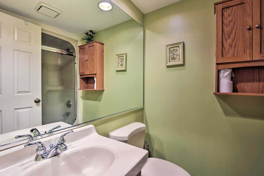 Lake Harmony Condo < 1 Mi to Big Boulder Mountain!